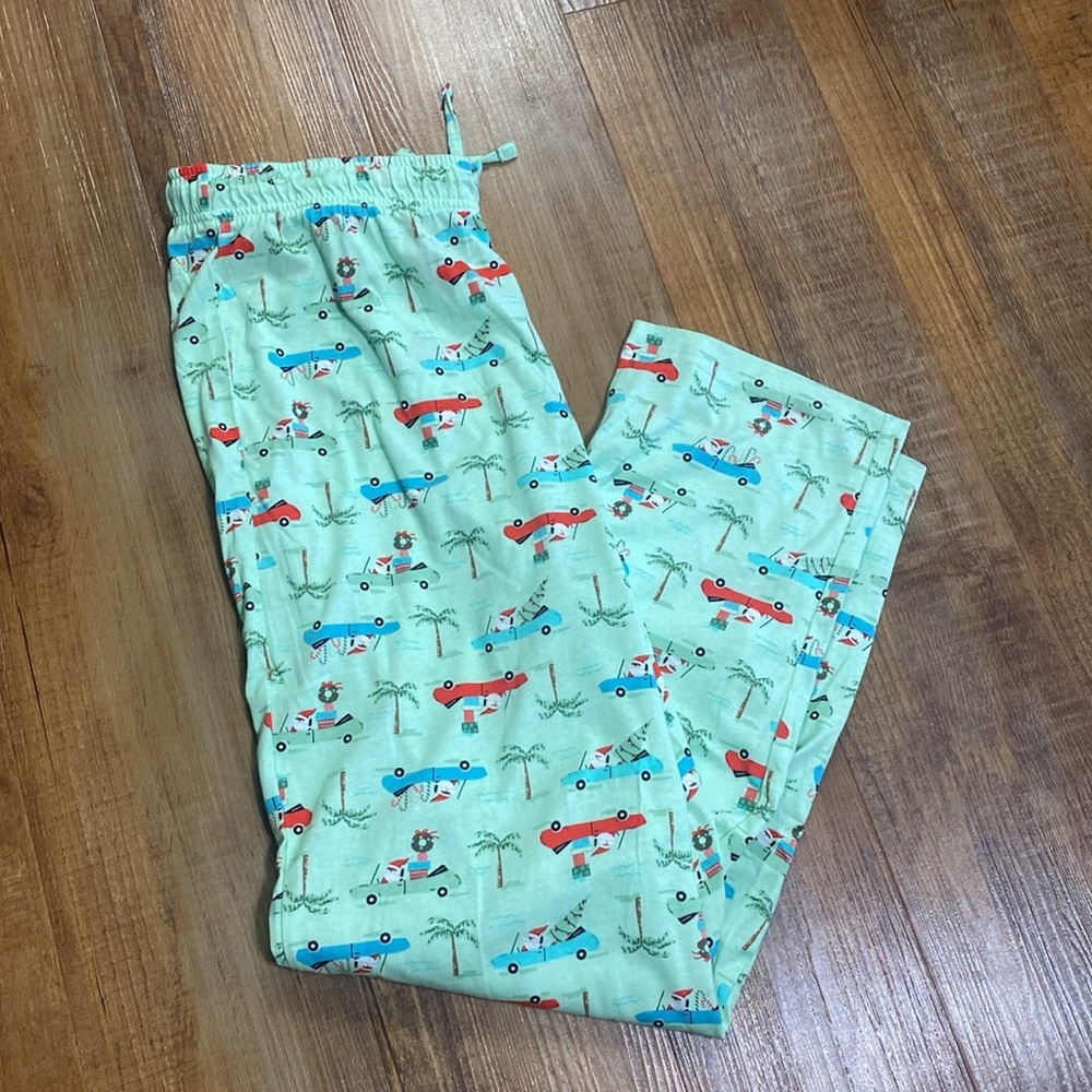 Macy’s mint green Santa holiday lounge pants size Large